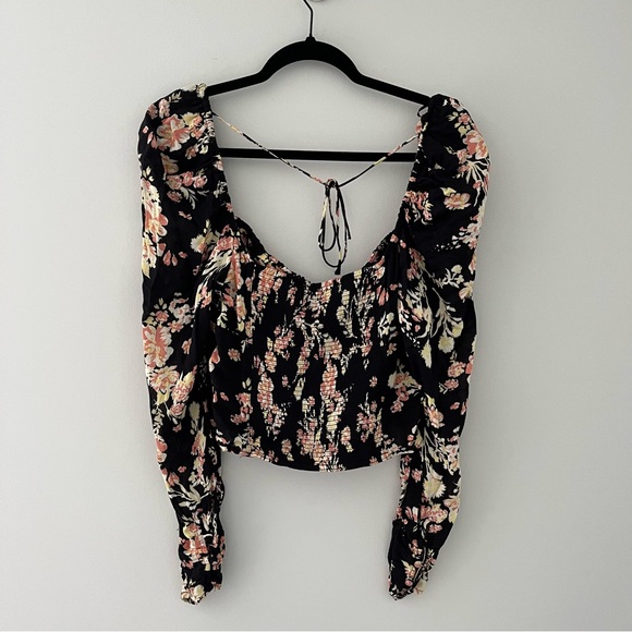 Free People Hilary Smocked Floral Top/Ruched Sleeve/NWT M - Picture 8 of 9